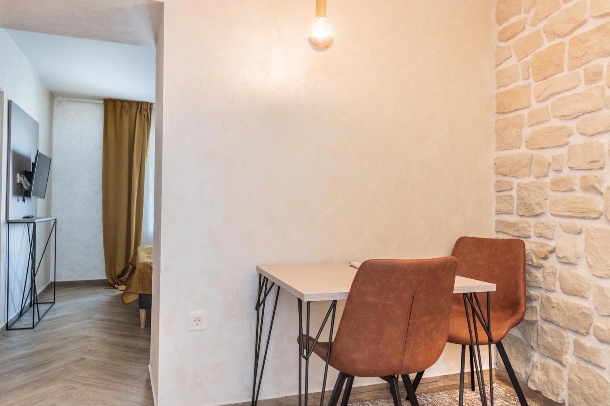 L&B Amphitheater Apartments Pula Exterior foto
